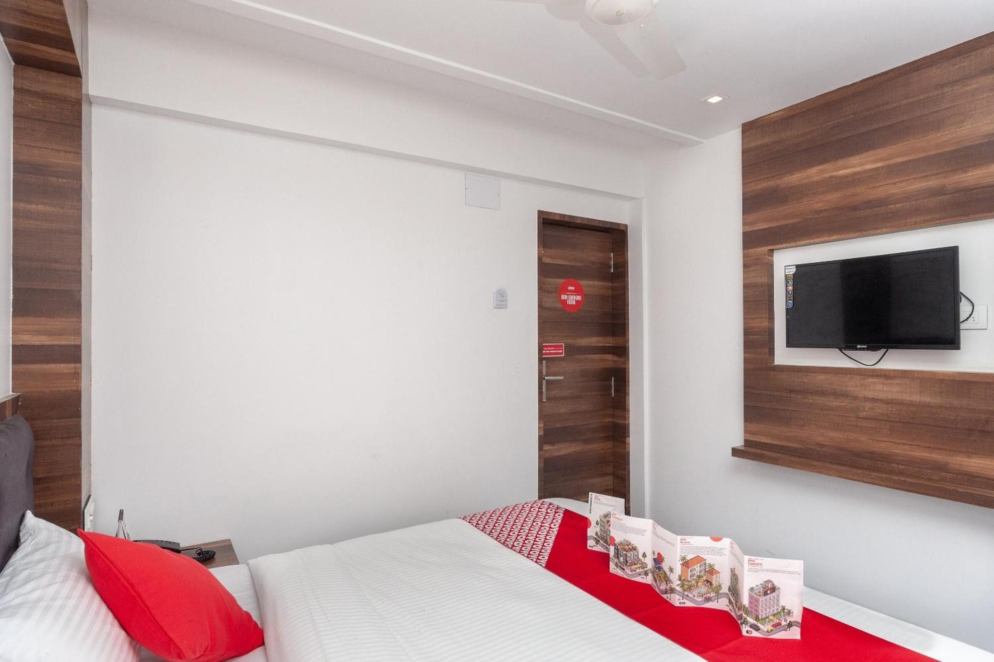 Capital O Admire Suit Hospitality Τσενάι Εξωτερικό φωτογραφία